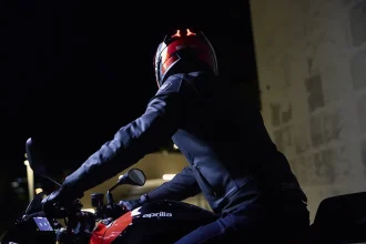 Shark Launches The Skwal Icup: F1-Inspired Led Signature